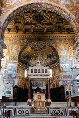 Rome, Italy - August 18, 2016: Interior view of church of Santa Maria in Trastevere. It is a titular minor basilica in the Trastevere district of Rome, and one of the oldest churches of Romeのeditorial素材