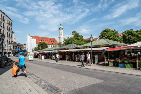 View of Viktualienmarkt a sunny day of summerのeditorial素材
