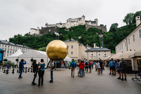 Scenic view of Kapitalplatz and Hohensalzburg Castle in Salzburgのeditorial素材