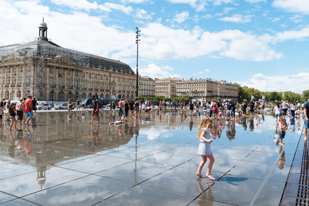 People enjoying on The Water Mirror in Bordeauxのeditorial素材