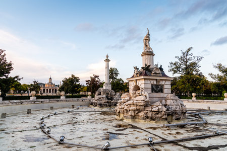 Fountain in Royal Palace of Aranjuez at sunriseのeditorial素材
