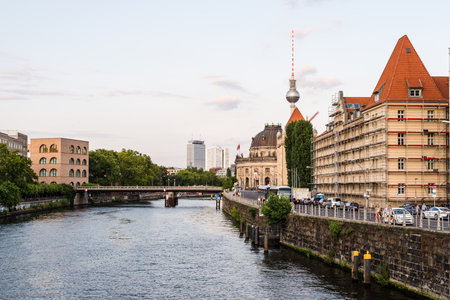 Scenic view of Spree river in Berlinのeditorial素材