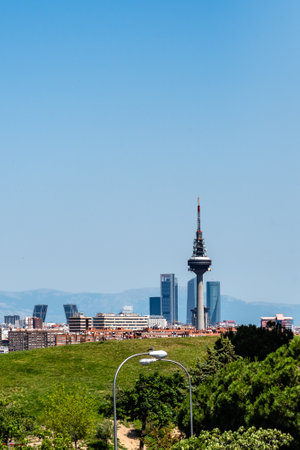 Skyline of Madrid from Tio Pio Parkのeditorial素材