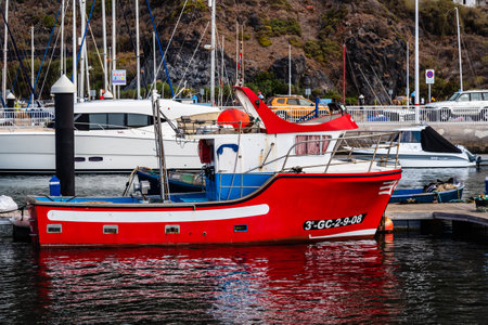 Ships moored in the new harbour of Garachicoのeditorial素材