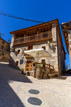 Scenic view of the picturesque small village of Orbaneja del Castilloのeditorial素材