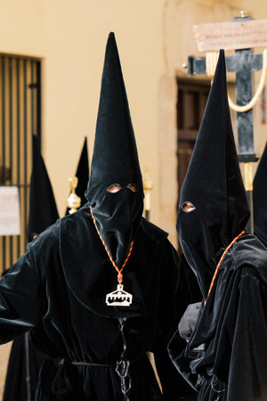 Interior view of the dome of the romanesque Cathedral of Zamoraのeditorial素材