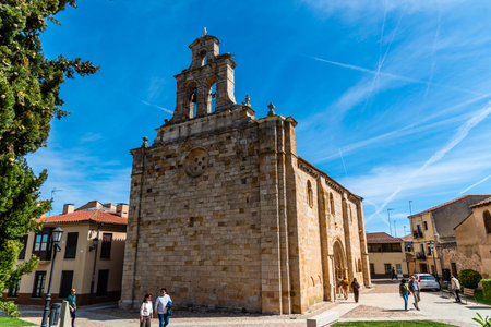 Exterior view of the Church of San Isidoro in Zamoraのeditorial素材
