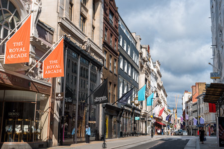 London, UK - August 27, 2023: View of luxurious Bond Street in the West End. It is one of the most expensive and sought after areas of real estate in Europe, with prestigious and expensive shops established along the streetのeditorial素材