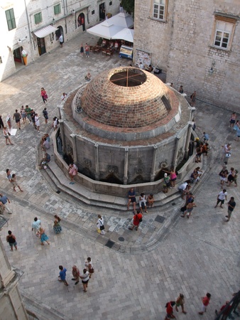 Dubrovnik landmark - Big Onofrio fountain, Croatia 21.07.2009のeditorial素材