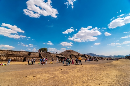View of Pyramid of the Sun near Mexico City as seen from the Avenue of the Deadの写真素材