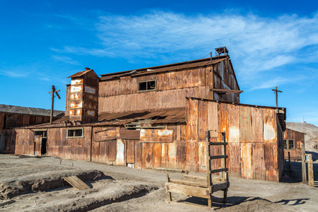 Old rusted building in the ghost town of Humberstone, Chileの写真素材