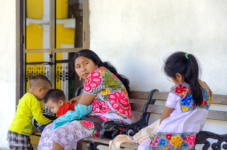 IZAMAL, MEXICO - FEBRUARY 19: Indian Family in Izamal, Mexico on February 19, 2017のeditorial素材