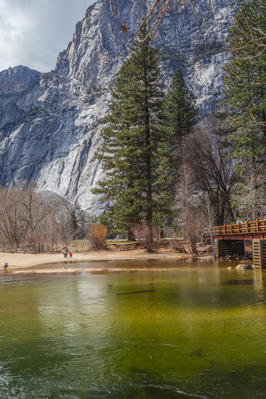 Yosemite National Park, granite cliffs, rivers, waterfalls, domes and the beautiful landscape formed by glacier. A Must see travel destination.のeditorial素材