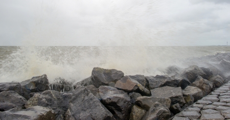 Breakers on the shore of a lake