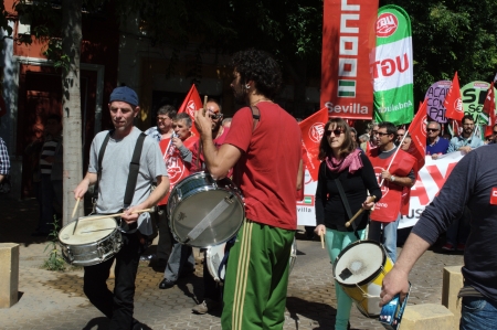 Spain, Seville, 1st May, 2013: Labour Day. Drummers at a protest rally 66のeditorial素材