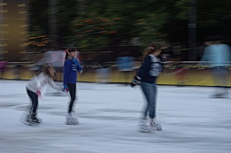 Seville, Spain, 26-01-2014- People skating in Seville 7のeditorial素材