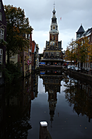 Reflections in the canalの写真素材