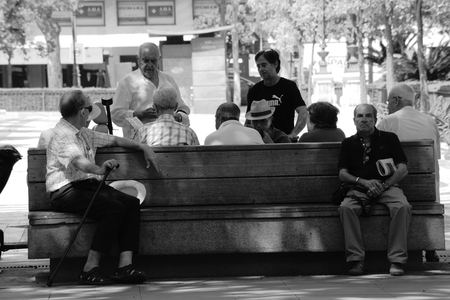 Seville (Spain) 10th July 2016 - Urban life -seniors outdoorsのeditorial素材