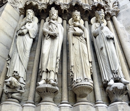 Westminster abbey  View of the columns 