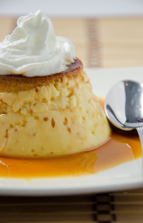 flan con nataの写真素材