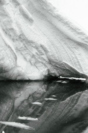 Iceberg in Jokulsarlon glacier lagoon, Icelandの写真素材