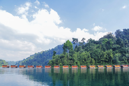 Raft House in Ratchaprapha Dam, Surat Thani , Thailandのeditorial素材