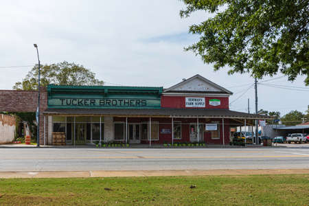LaFayette, Alabama, USA-Oct. 4, 2020:  Newmans Farm Supply in downtown LaFayette.のeditorial素材