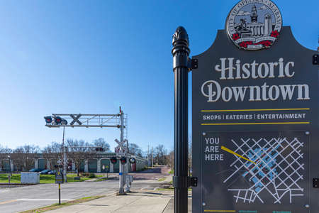 Opelika, Alabama, USA-March 3, 2021:Sign for Historic Downtown Opelika on Railroad Street.のeditorial素材