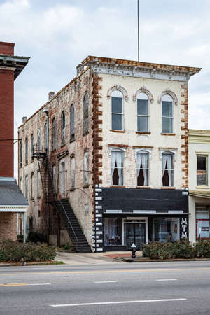 Selma, Alabama, USA - Jan. 26, 2021: Old building in the historic district in downtown Selma.のeditorial素材