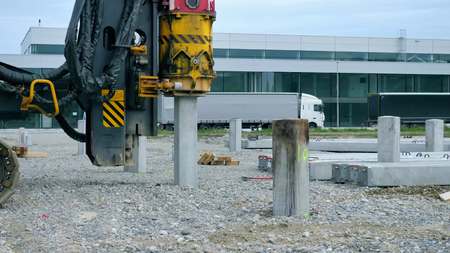 Pile driver machine scores pilesの写真素材