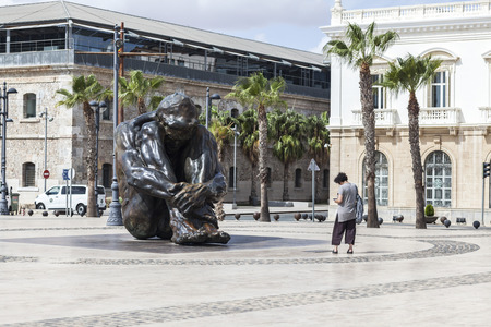 CARTAGENA,SPAIN-SEPTEMBER 22,2017:Urban art,sculpture in bronze, El Zulo by Victor Ochoa in port of Cartagena,Spain.のeditorial素材