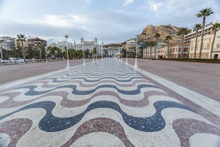 ALICANTE, SPAIN- JANUARY 18, 2018: Iconic city point close to port, square puerta del mar.Alicante, Spain.のeditorial素材