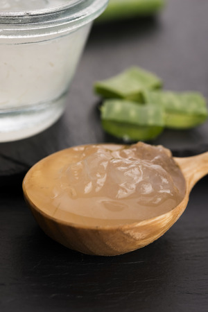 Aloe vera juice with fresh leavesの写真素材