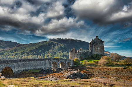 Casillo Eilan Donan in the Scottish highlands. englandのeditorial素材