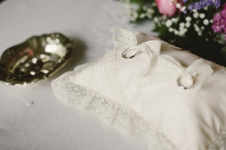 Pair of elegant wedding rings