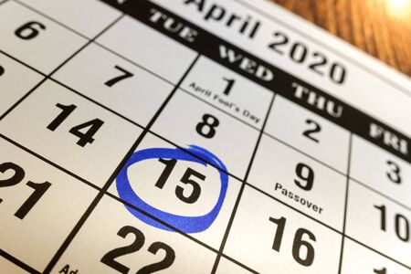 Day 15 marked on the calendar as a reminder to pay taxes.