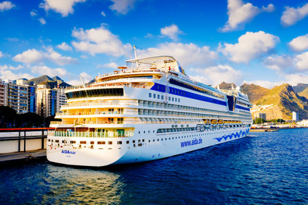 Santa cruz de tenerife, spain - january 12, 2022: Transatlantic vacation cruise ship Aida, moored at port.のeditorial素材