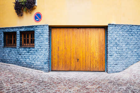 No parking sign at the entrance of a private parking lot of a house.の写真素材