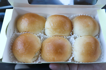 bun, bread or butter bread in the box