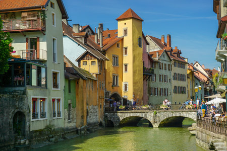 Architecture of city of Annecy cross by channelsのeditorial素材