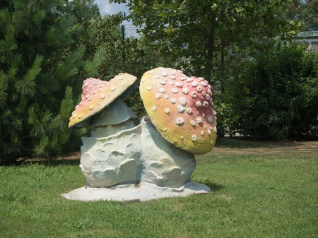Figurine mushroom mushroom made of stone in the park. Russia Sochi 06 22 2019のeditorial素材