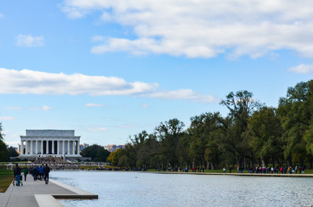 Editorial: Washington DC, USA - 10th November 2017. Abraham Lincoln Memorial in the morning with blue sky and clouds.のeditorial素材