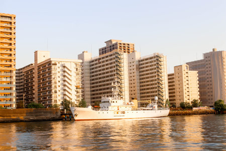 Big boat at sumida river viewpoint in tokyo,Japanのeditorial素材