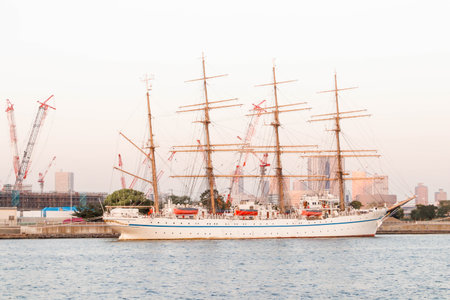 Closeup of single boat at sumida river viewpoint in tokyoのeditorial素材