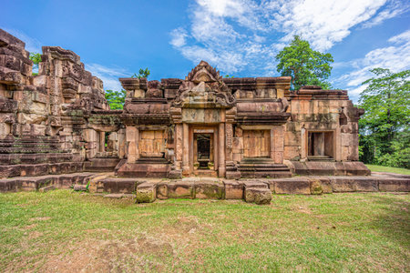 Side view of front corridor leads to Principal Tower of Prasat Ta Muean Thom. It is an Ancient Khmer temple in Surin province, Thailand, Southeast Asia.の写真素材