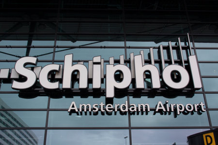 Amsterdamnetherlandsmay 12 2015: Main entrance of Schiphol international airport of Amsterdam Hoillandのeditorial素材