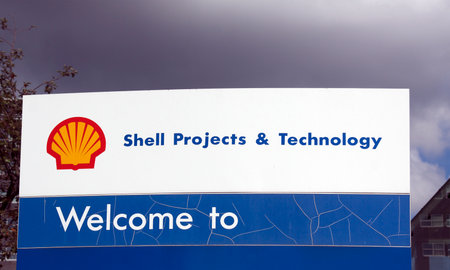 the hague, Netherlands-october 8, 2015: Sign in front of the office of shell projects en technologyのeditorial素材