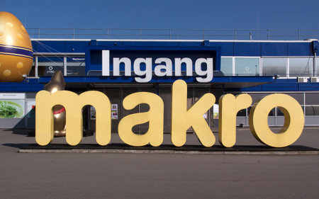 Amsterdam, Netherlands-march 13, 2016: Makro is a cash and carry wholesale (set up a wholesale business as a grocery store).のeditorial素材
