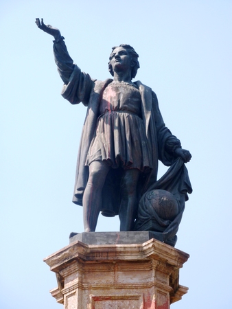 Columbus Statue on Reforma Avenue in Mexico Cityのeditorial素材