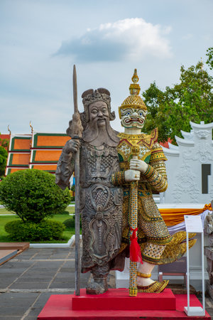 Wat Arun or Temple of Dawn is considered by many as one of the most beautiful temples in Thailand. Wat arun is one of Bangkok's world famous landmarks.の写真素材